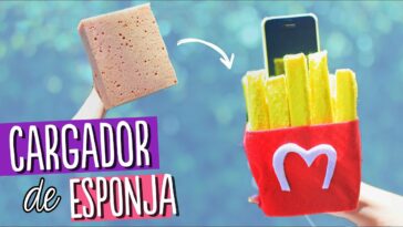 COMO HACER UN CARGADOR DE ESPONJA para tu celular ¡Papas Fritas! / Base para celular ✄ Craftingeek