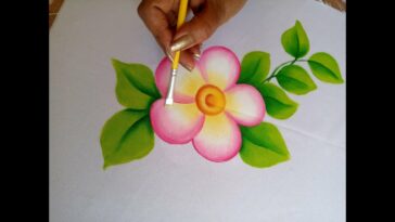 Como Pintar En Tela Una Flor Con Hojas Fácil Para Principiantes