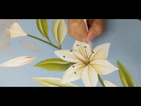 Como Pintar Un Mantel Con Flores Lilis Blancas