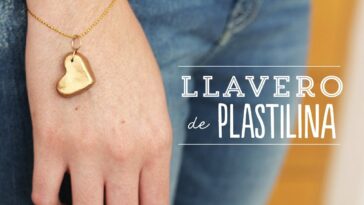 Llavero de Plastilina para mamá | Craftingeek*