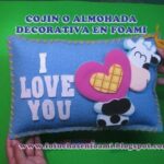 COJIN O ALMOHADA DECORATIVA EN FOAMY O GOMAEVA CON MOLDES