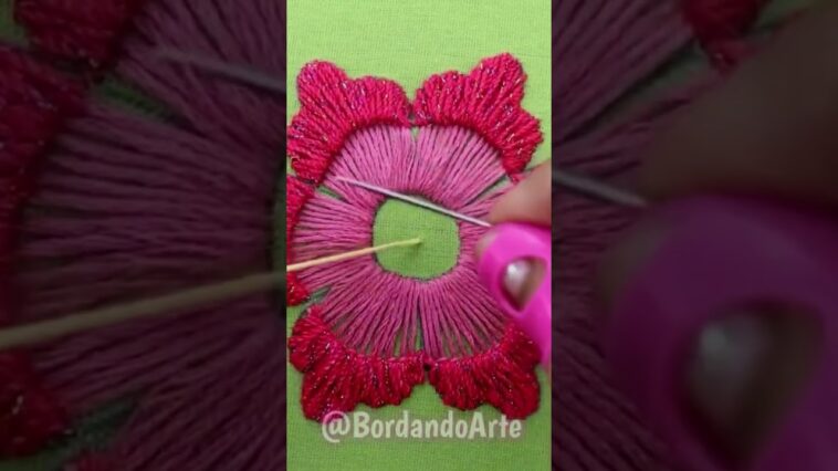 Bordado de flores #bordandoarte #bordadofantasia #embroidery #stitching #bordar #bordadoamano