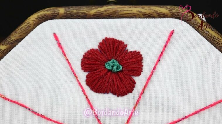 ¡Es muy fácil! BORDADO DE FLORES CON PÉTALOS RELLENOS | Hand easy embroidery