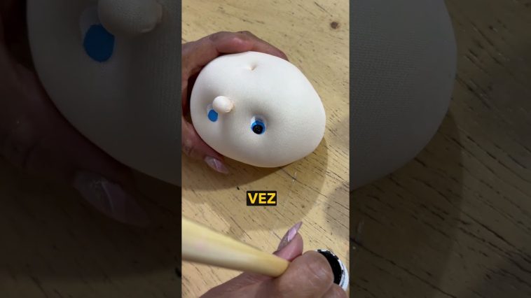 🎨 PARTE 1. Da vida a tus #muñecas. Aprende a #pintar #caras con #brocha seca.