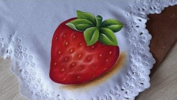 Pintando una Fresa 🍓 Sobre Tela