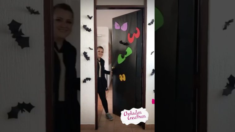 Puertas divertidas para decorar en #Halloween Craft #Diy #Manualidades