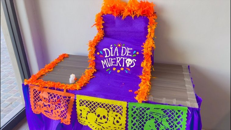 Ahí va quedando el altar de muertos