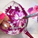 Cómo Pintar Cristales, Copas y Botellas con Pintura Acrílica: 10 Ideas Creativas