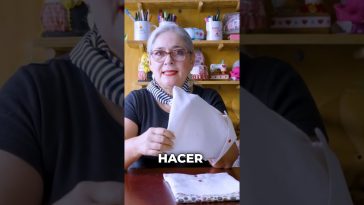 Cómo hacer una elegante bolsa protectora para libros y agendas