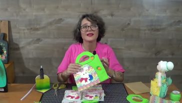 Bolsa cruzada Conejito. Yasna Pino. Casa Puchinni. Incluye moldes (Caja de información)